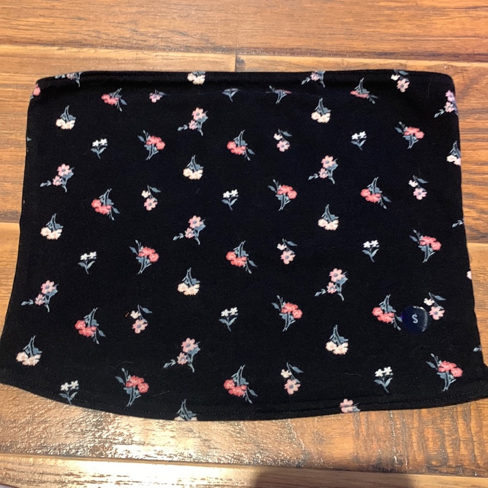 reversible floral & black tube top